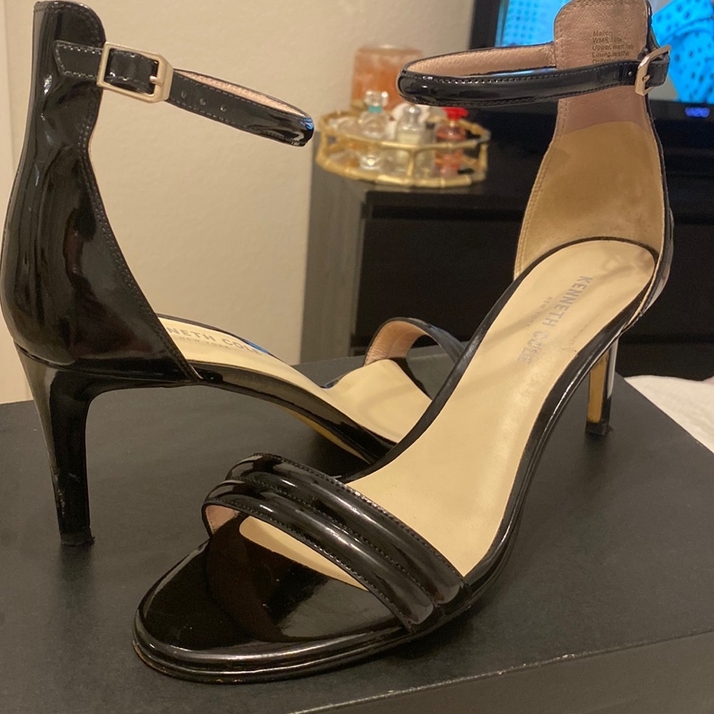 Kenneth Cole New York Heels size 10 M